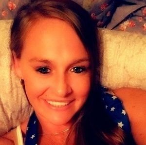 Meet your Posher, Holly